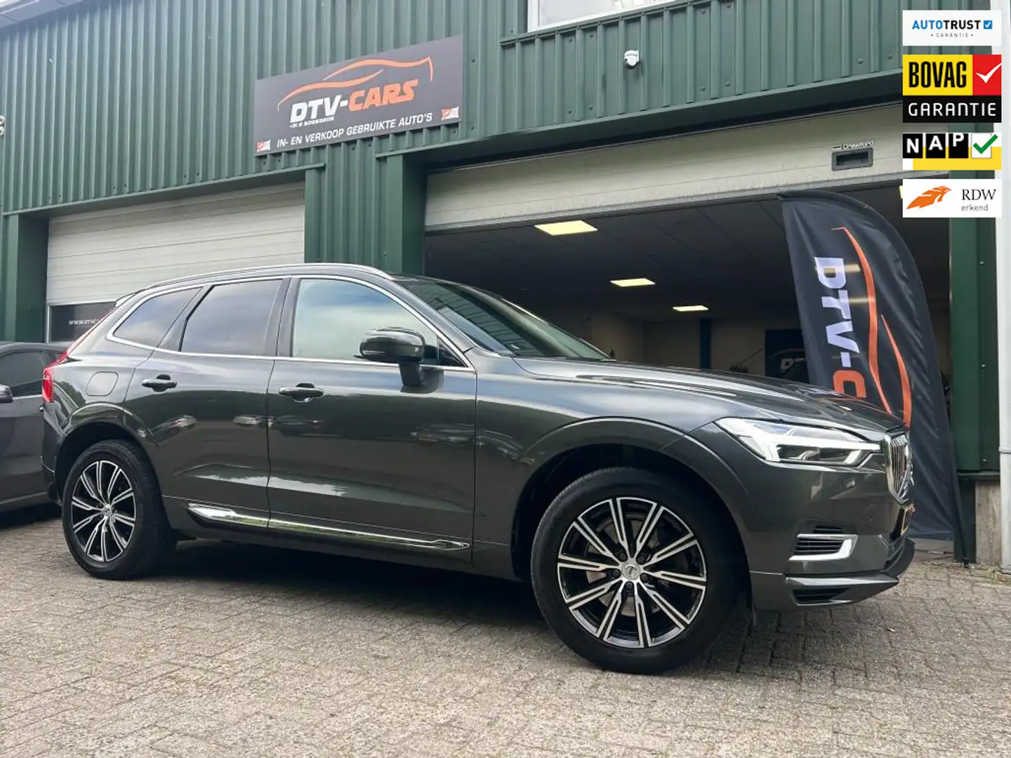 Volvo XC60 T8 TWIN ENGINE Recharge Inscription pano Leder Gris - 1