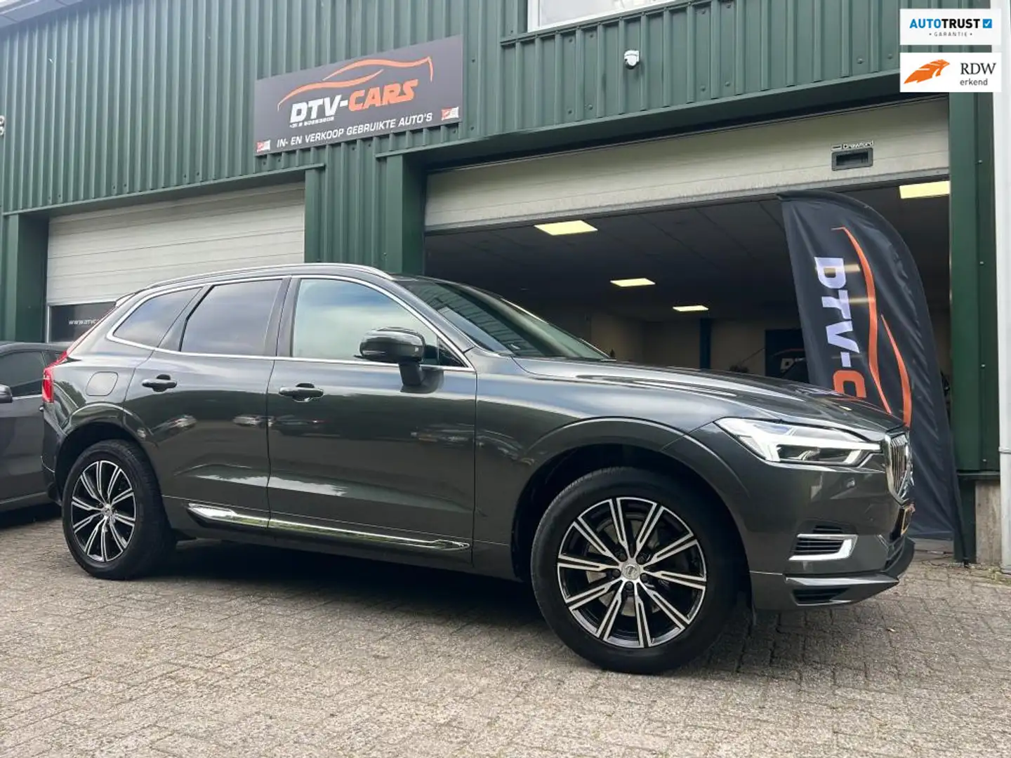 Volvo XC60 T8 TWIN ENGINE Recharge Inscription pano Leder Gris - 1