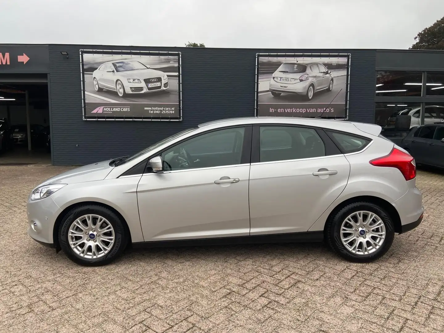 Ford Focus 1.6 EcoBoost Titanium 150 Pk - Airco ecc - Cruise Gris - 1