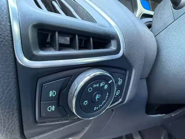 Ford Focus view 14