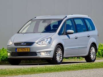 2.0 Titanium | 7 Stoelen | Trekhaak | NL-AUTO |