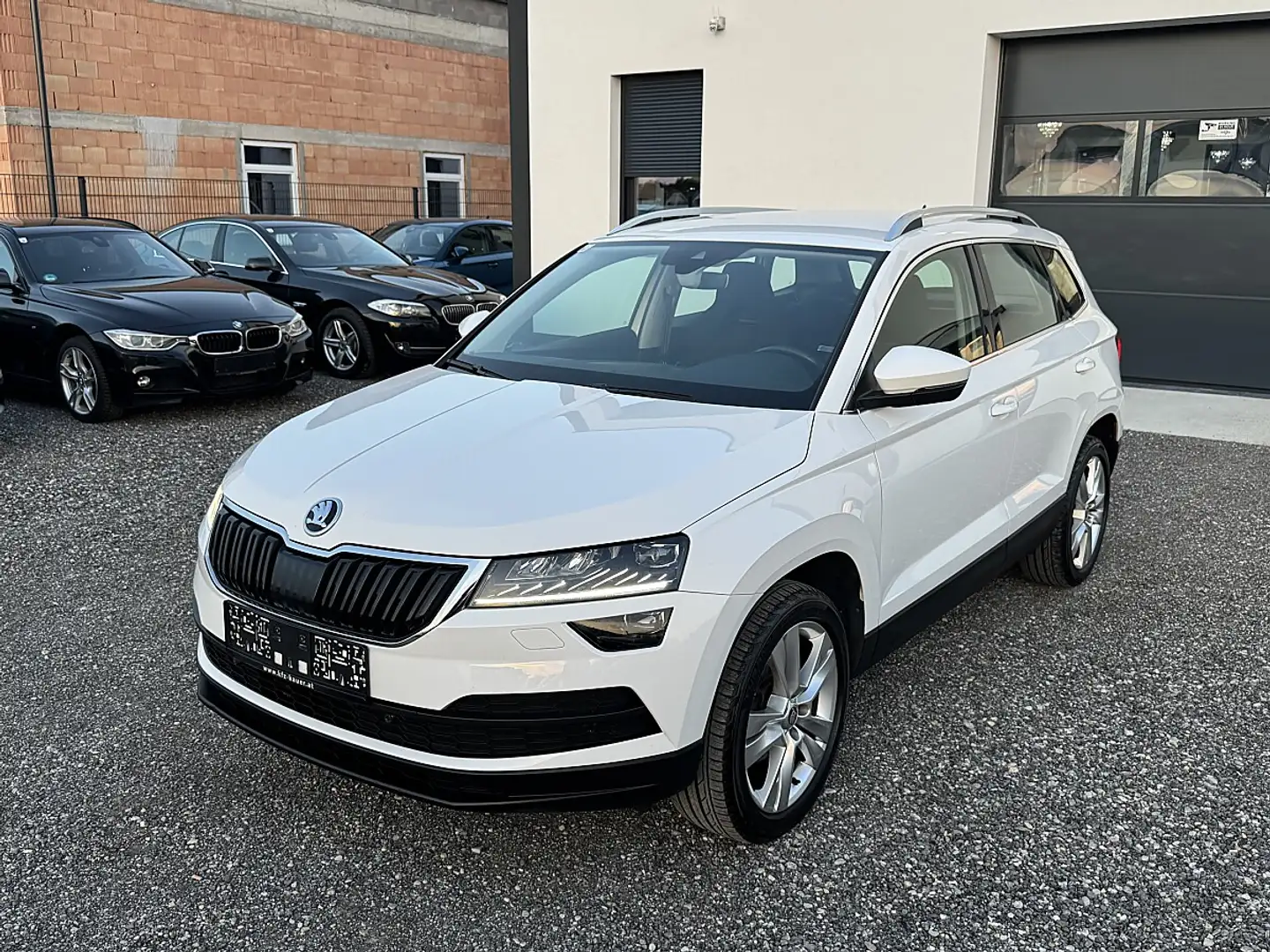 Skoda Karoq 1,6 TDI Style Limited DSG Aut.*TOP-AUSSTATTUNG* Weiß - 1