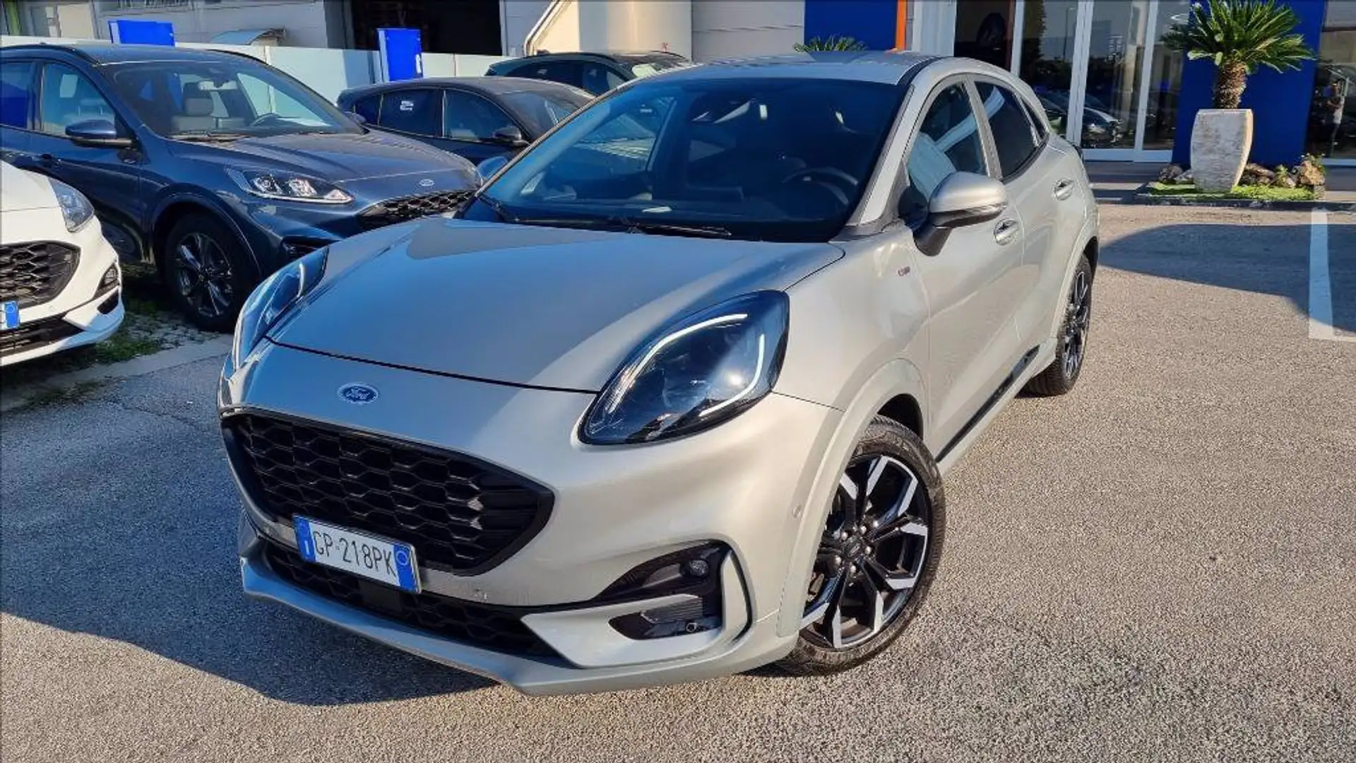 Ford Puma 1.0 ecoboost h st-line x s&s 125cv Grijs - 1