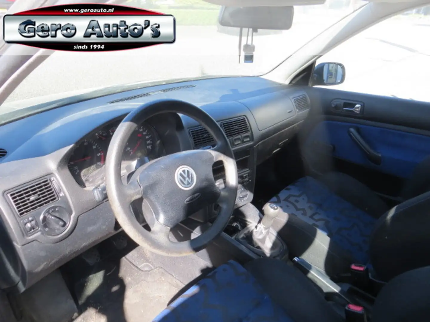 Volkswagen Golf 1.4-16V Trendline inruilkoopje 5 deurs ,nieuwe apk Zwart - 2