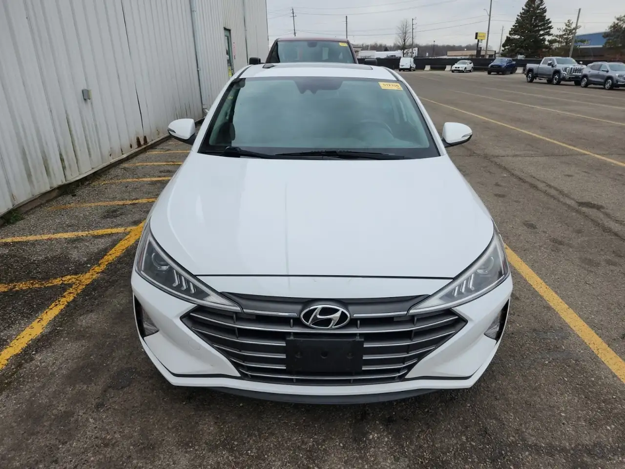 Hyundai ELANTRA снимка Hyundai ELANTRA