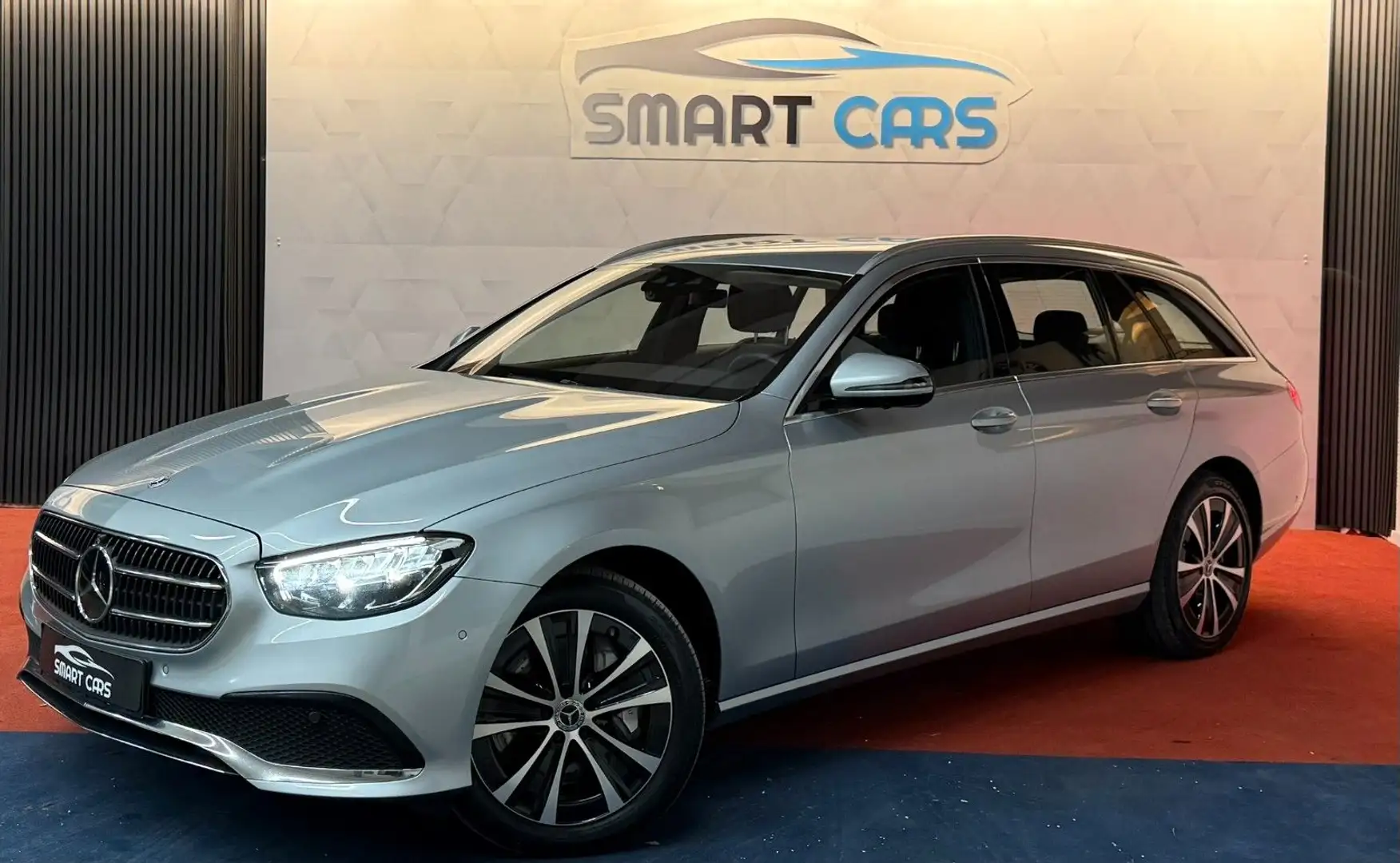 Mercedes-Benz E 300 de*Leder*360°*LED*Burmester*Memory*Voll* Argent - 1