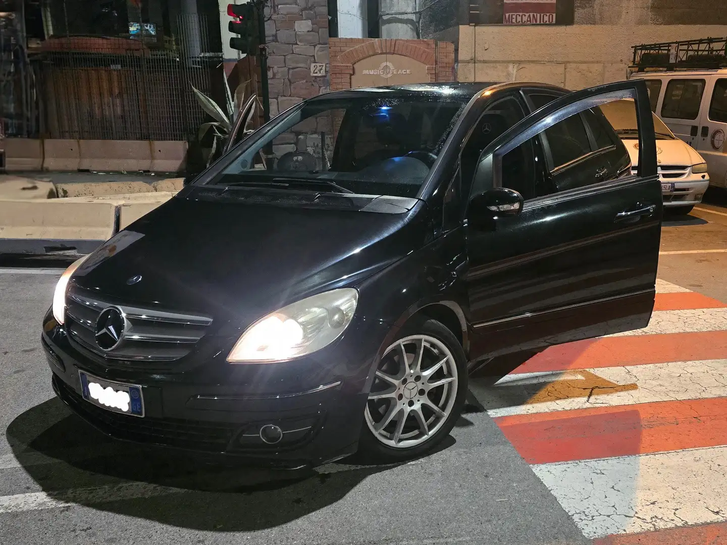 Mercedes-Benz B 180 Classe B - T245cdi Sport Nero - 1