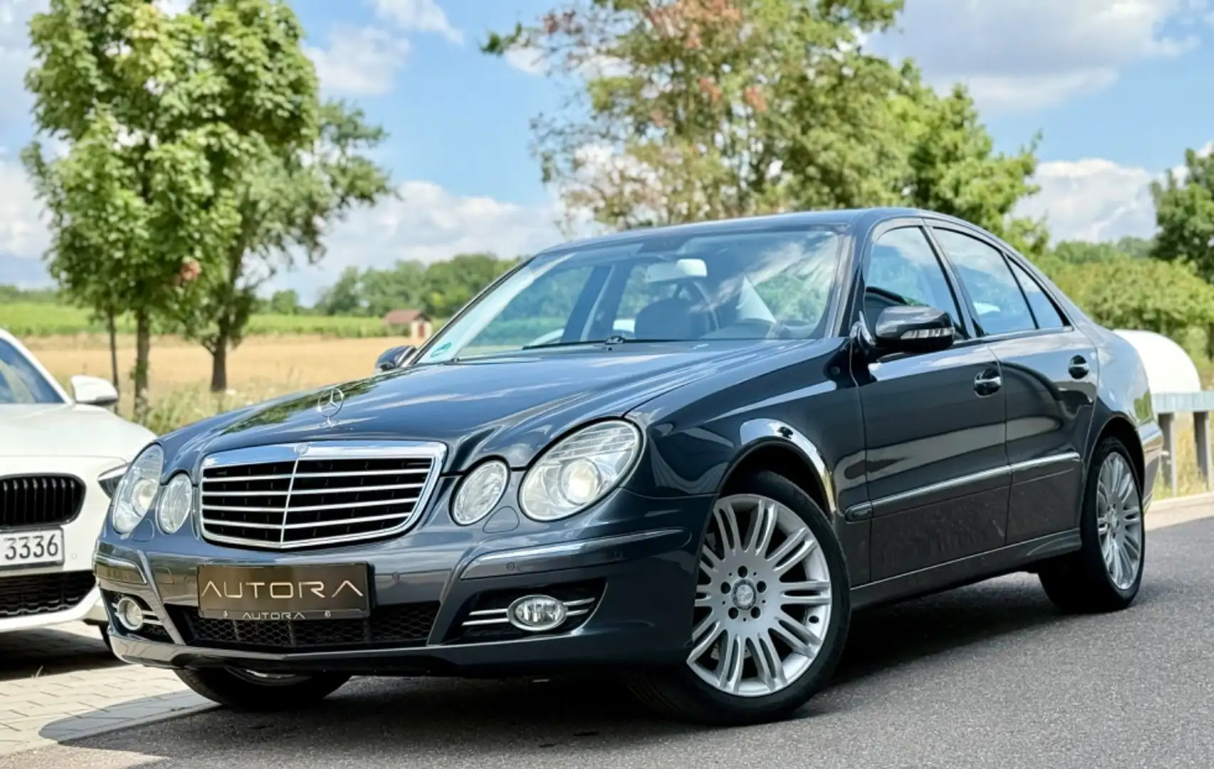 Mercedes-Benz E 280 4Matic Lim. |Sportpaket|Avantgarde|1.Hand| Grigio - 1