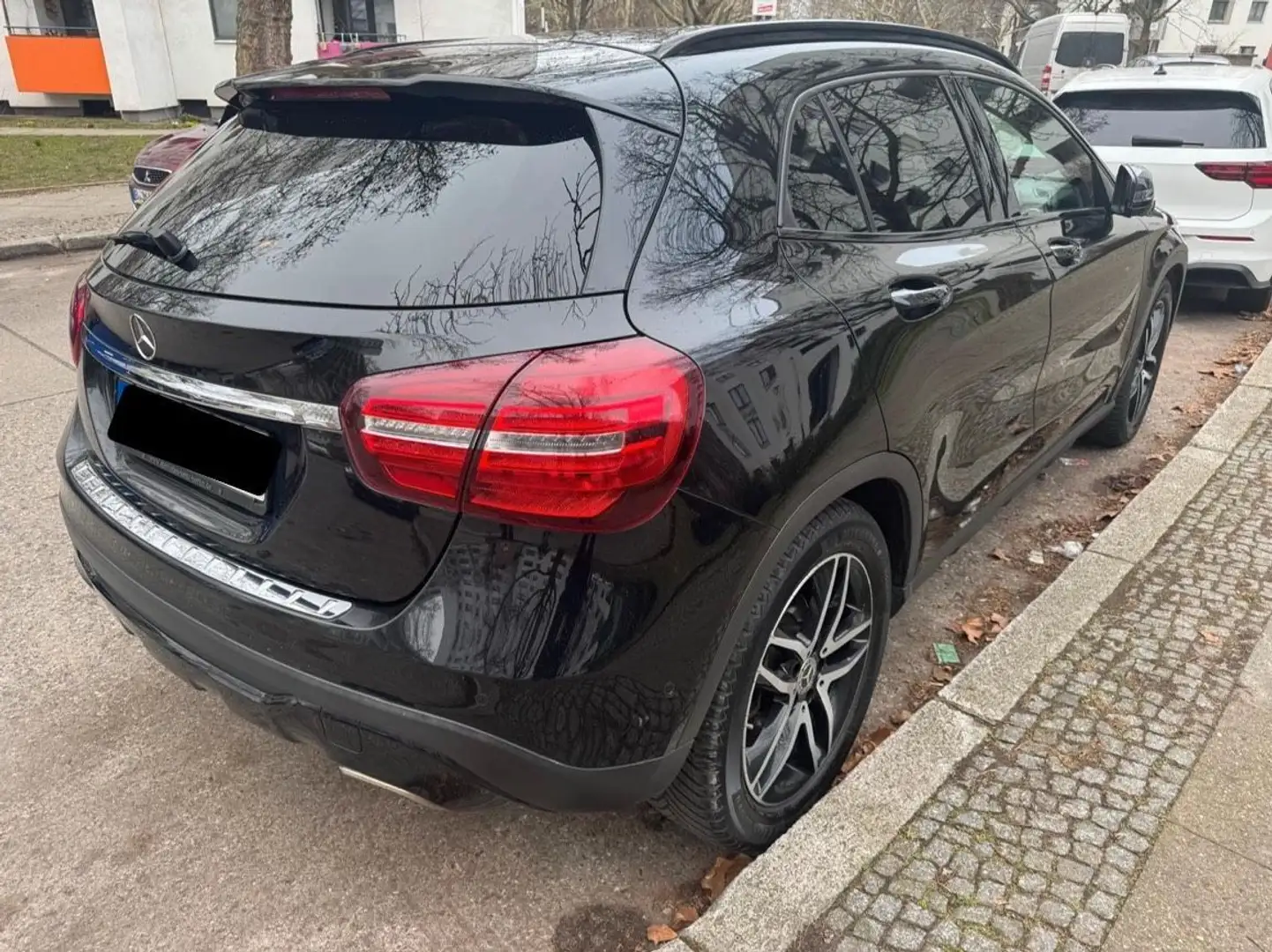 Mercedes-Benz GLA 200 GLA-Klasse GLA 200 Urban Nero - 2