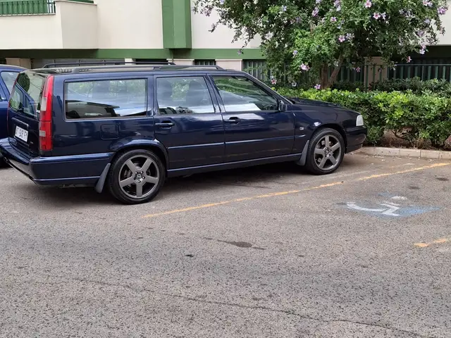 Volvo V70