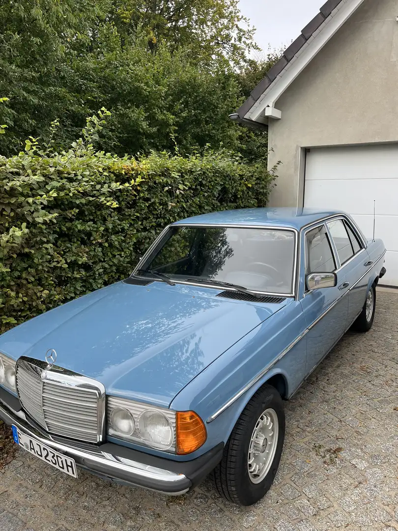 Mercedes-Benz 230 E, LPG-Anlage, H-Zulassung - 1