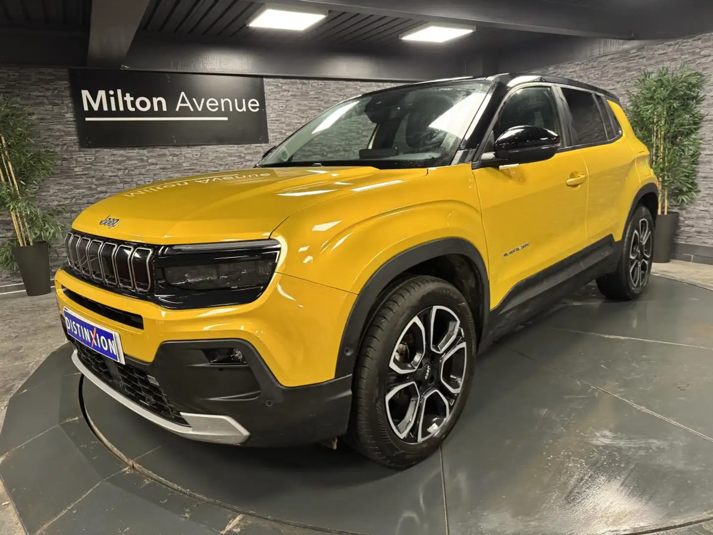 Jeep Avenger Avenger 1.2 Turbo T3 - 100 Summit Jaune - 1