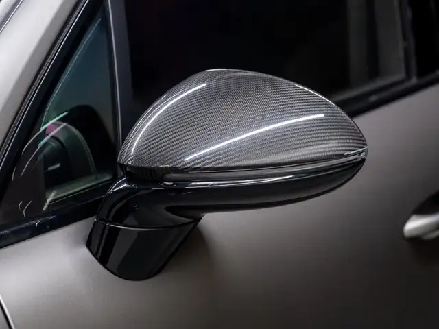 Porsche Cayenne view 12
