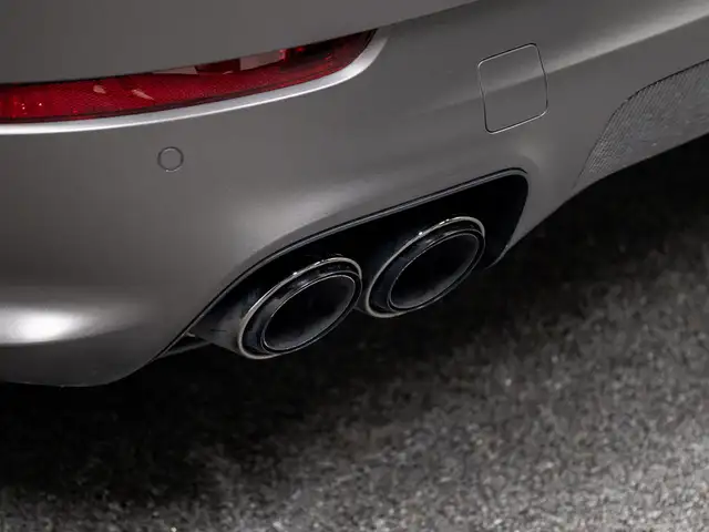 Porsche Cayenne view 11