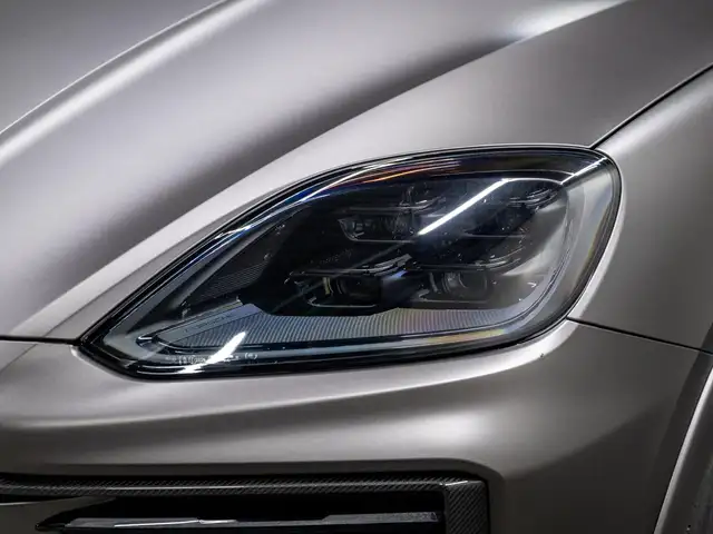 Porsche Cayenne view 14