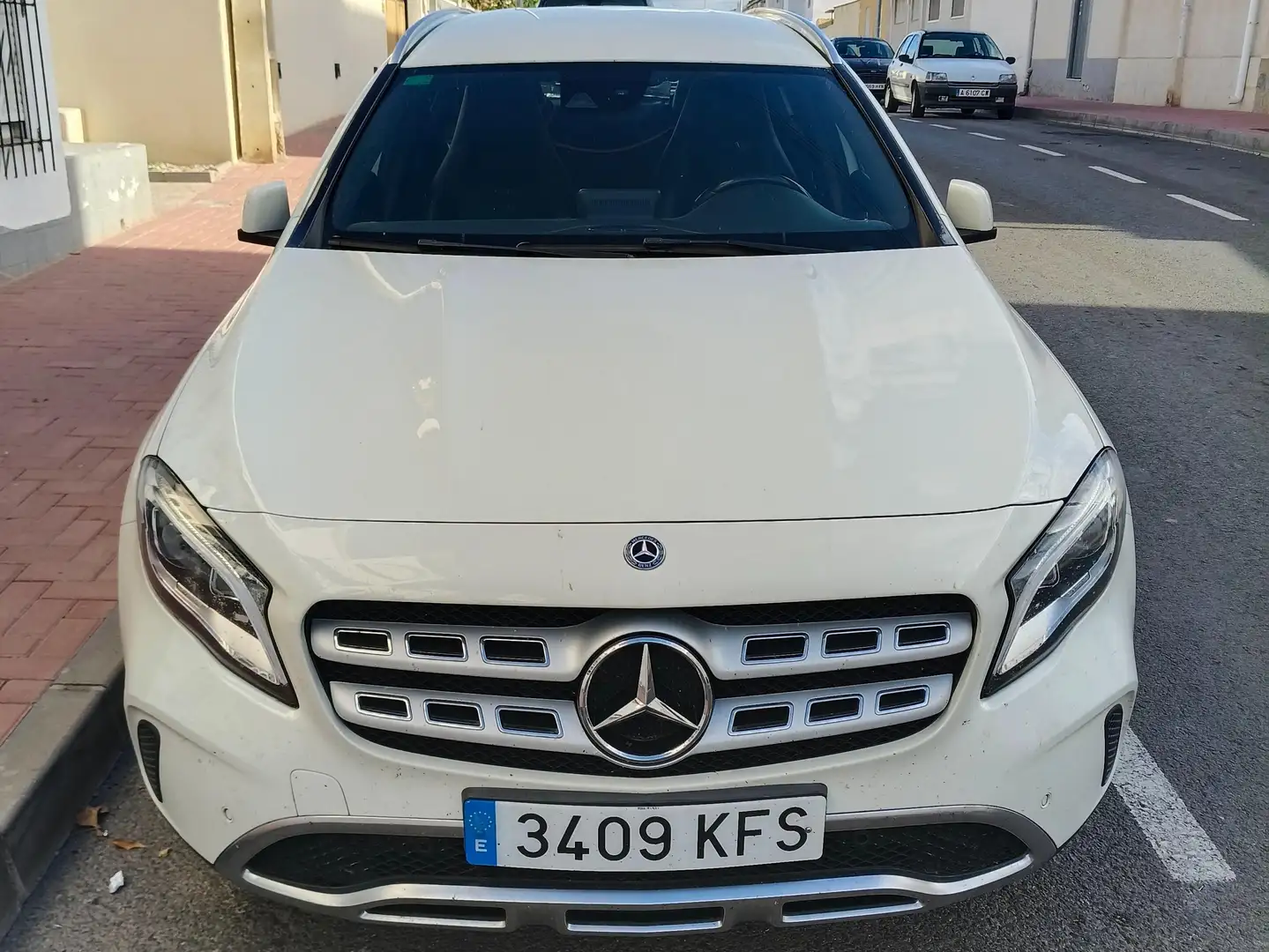 Mercedes-Benz GLA 200 GLA 200d 7G Blanco - 1