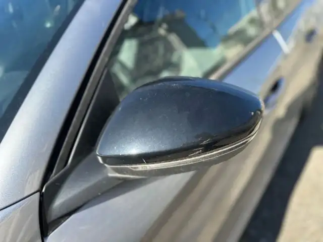 Peugeot 208 view 25