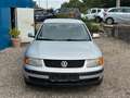 Volkswagen Passat Limousine 1,6**Klima**1.Hand**115TKM** Silber - thumbnail 2