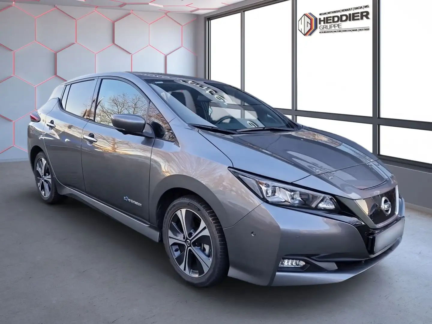 Nissan Leaf Tekna *BOSE*NAVI*360°KAMERA*ALLWETTERREIFEN Grau - 2