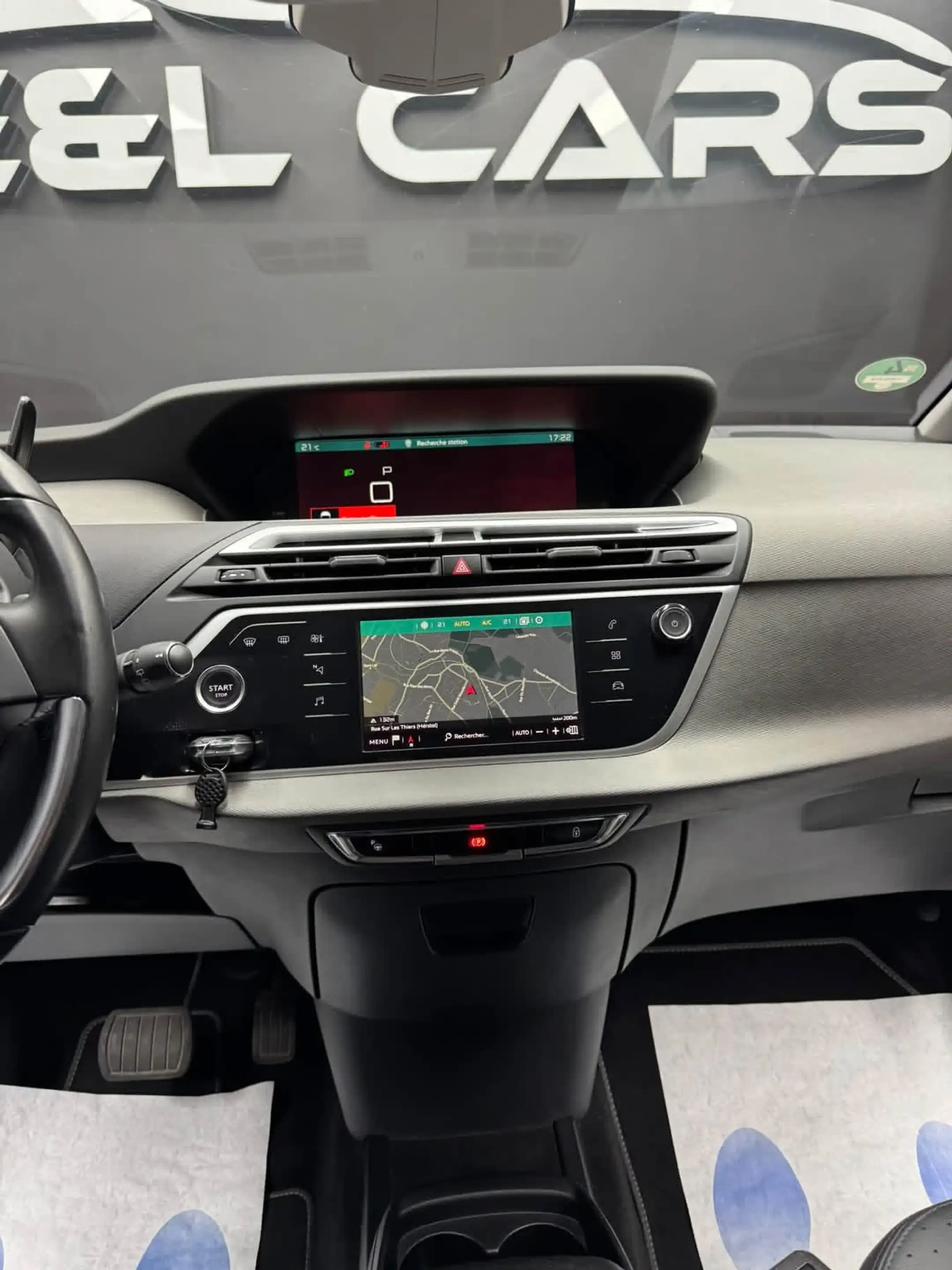 Citroen C4 SpaceTourer C4 Spacetourer 1.5 BlueHDi 7 places **12 mois de garantie** — photo 15