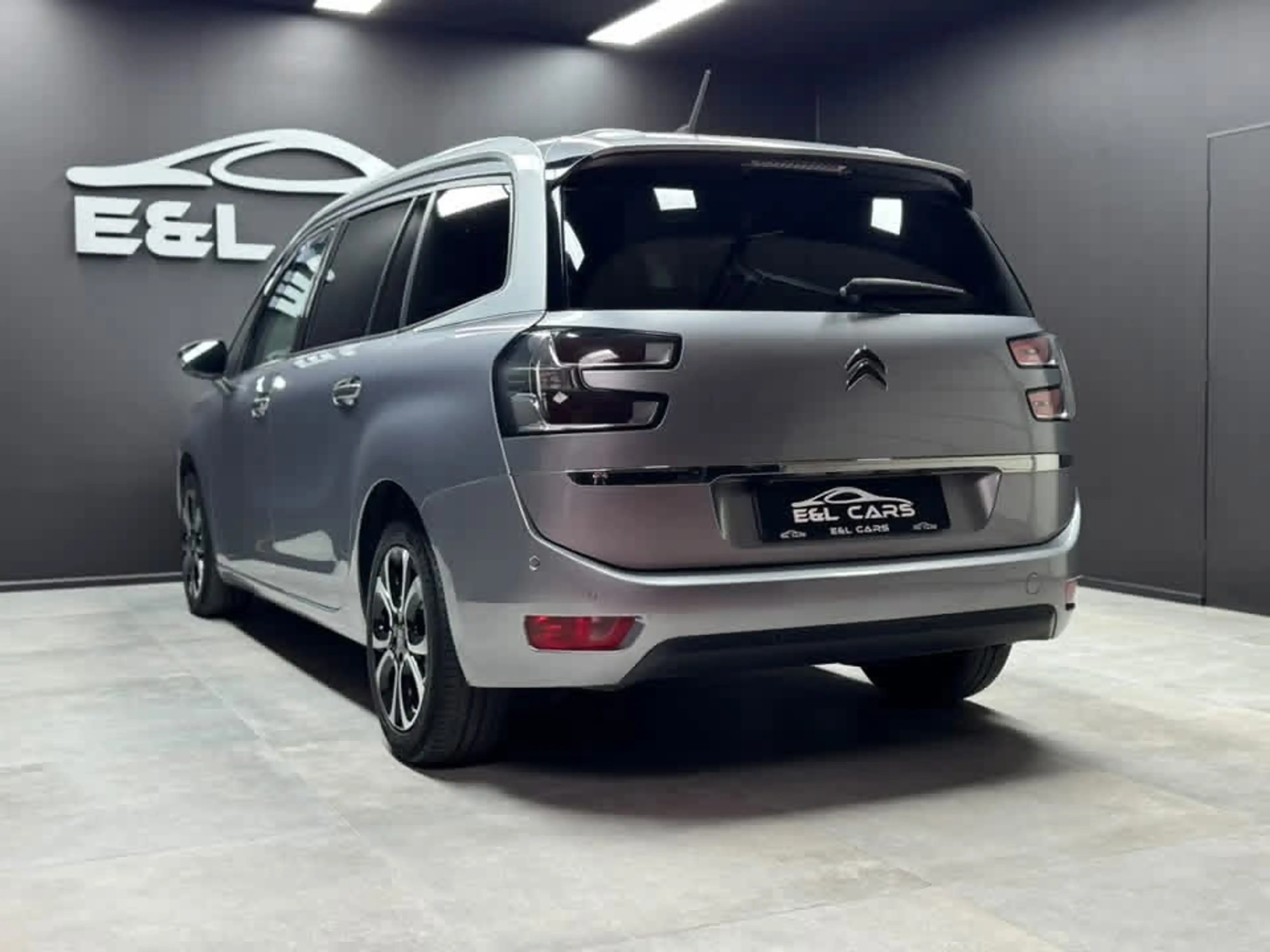 Citroen C4 SpaceTourer C4 Spacetourer 1.5 BlueHDi 7 places **12 mois de garantie** — photo 6