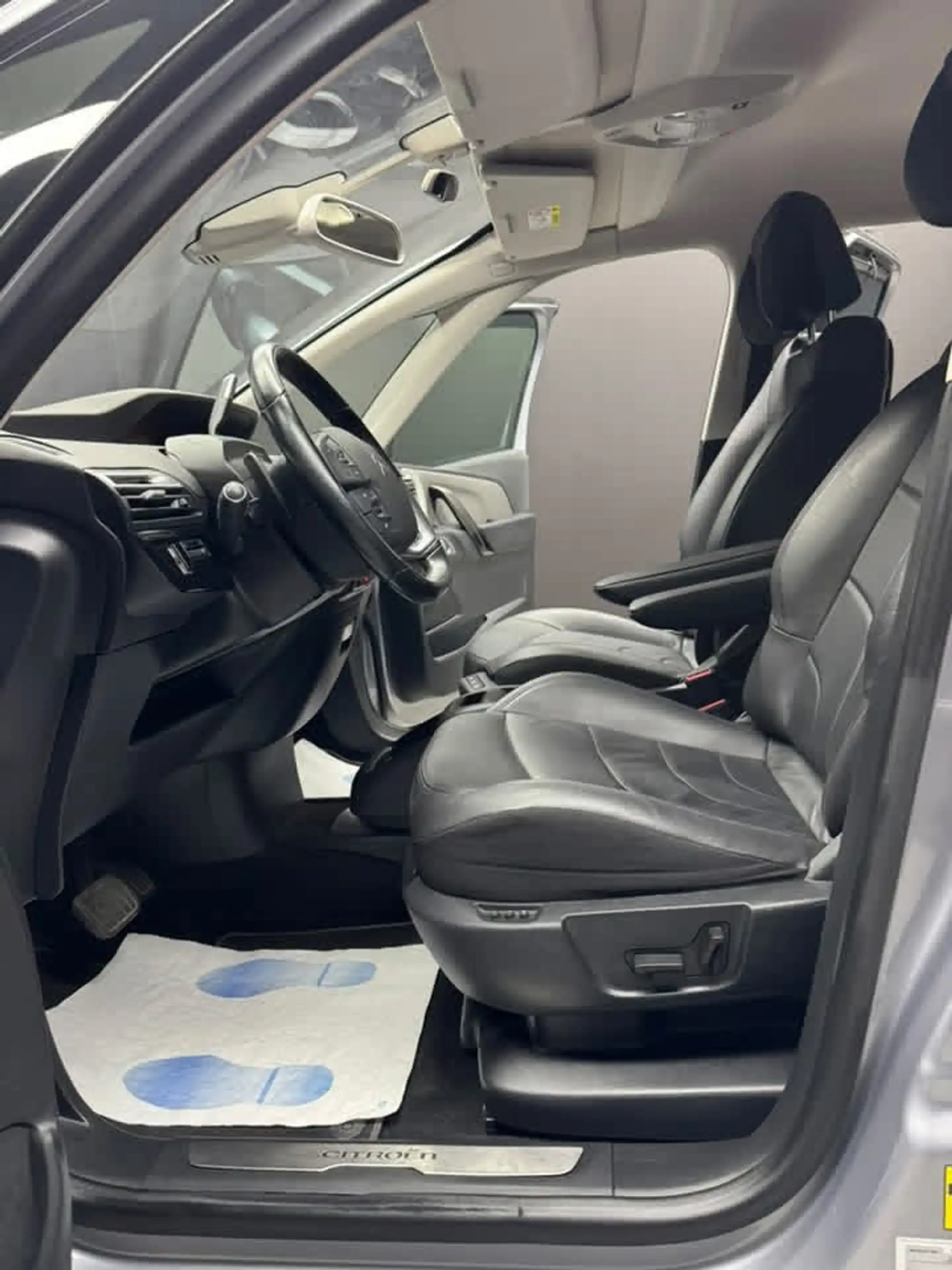 Citroen C4 SpaceTourer C4 Spacetourer 1.5 BlueHDi 7 places **12 mois de garantie** — photo 9