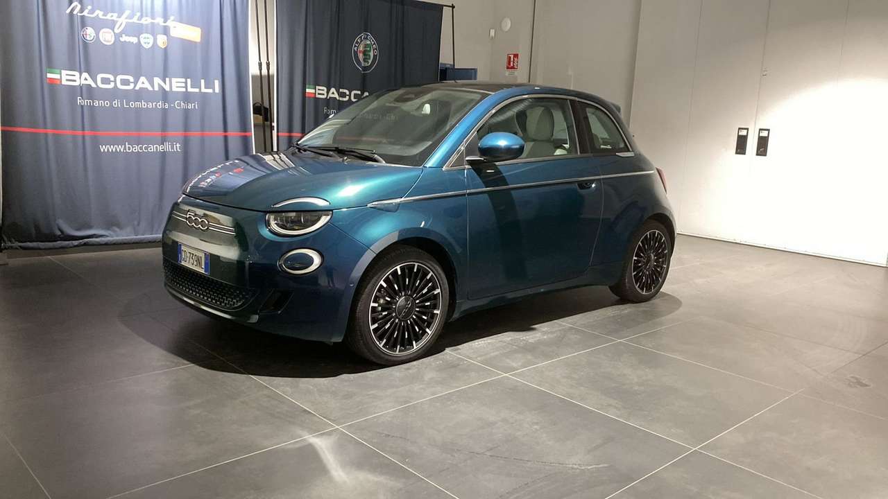 Fiat 500e La Prima Berlina