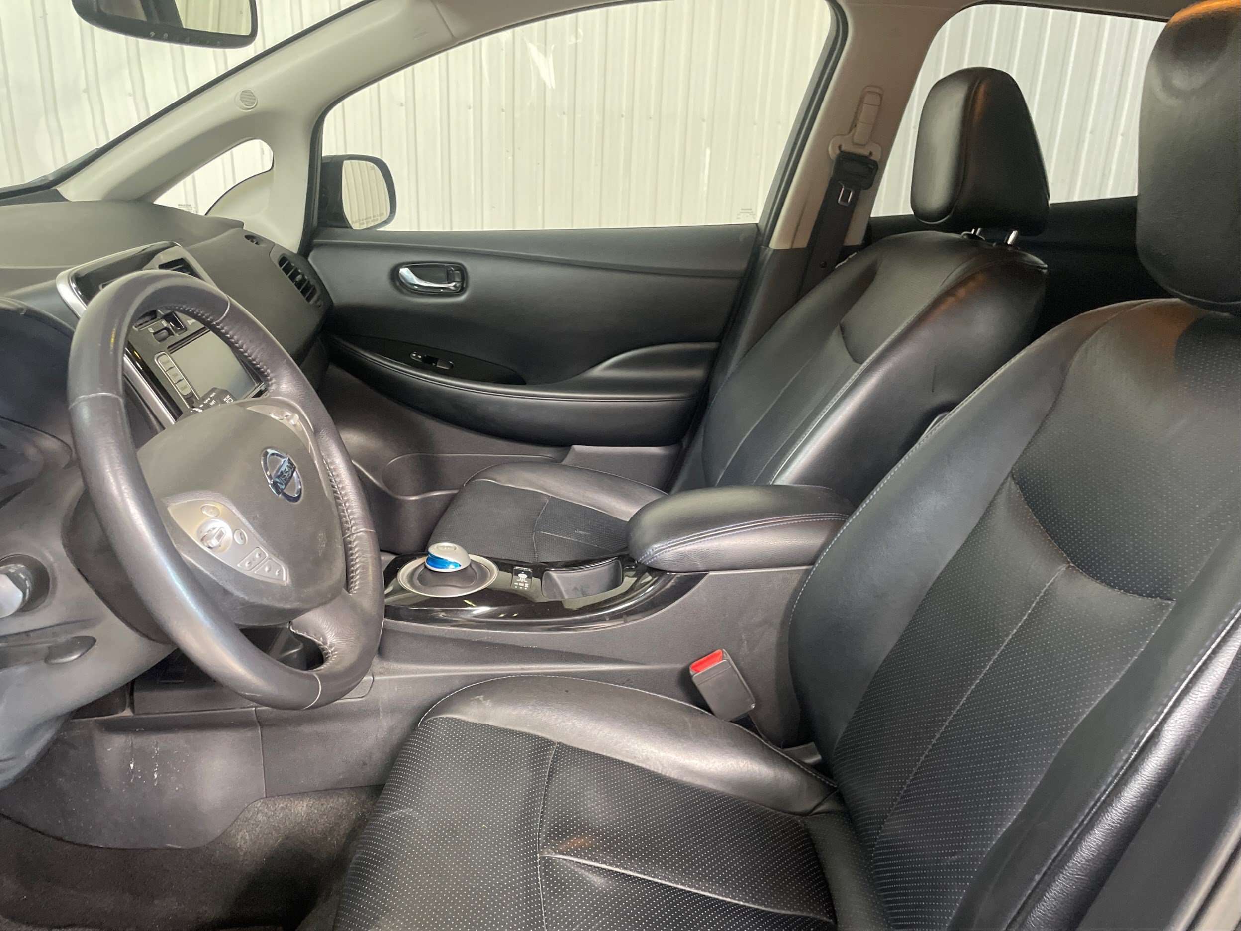2016 Nissan Leaf SL Mags Cuir GPS Sièges chauffants Caméra de recul — снимка 1