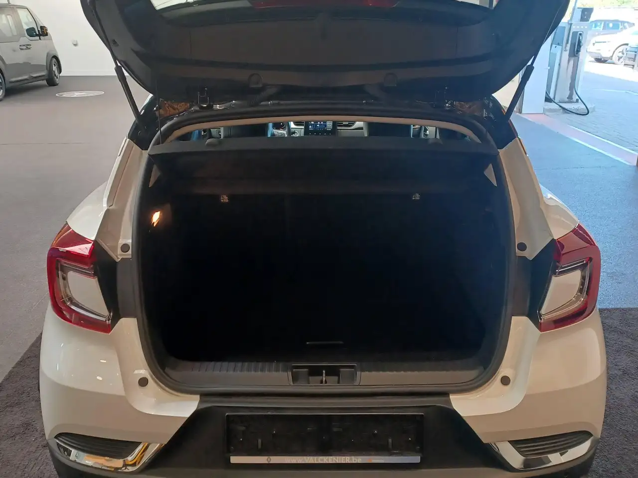Renault Captur techno mild hybrid 140 EDC, миниатюра 24