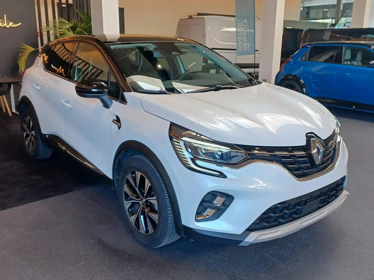 Renault Captur techno mild hybrid 140 EDC, миниатюра 6