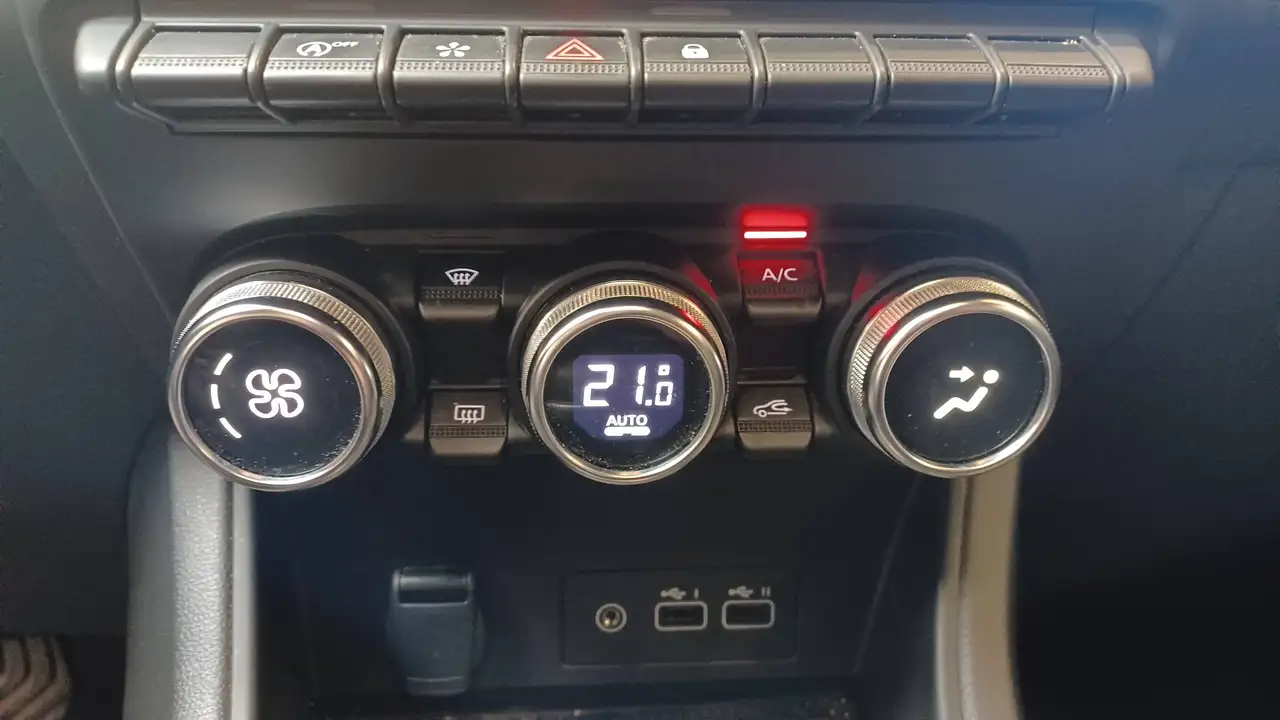 Renault Captur techno mild hybrid 140 EDC, миниатюра 13
