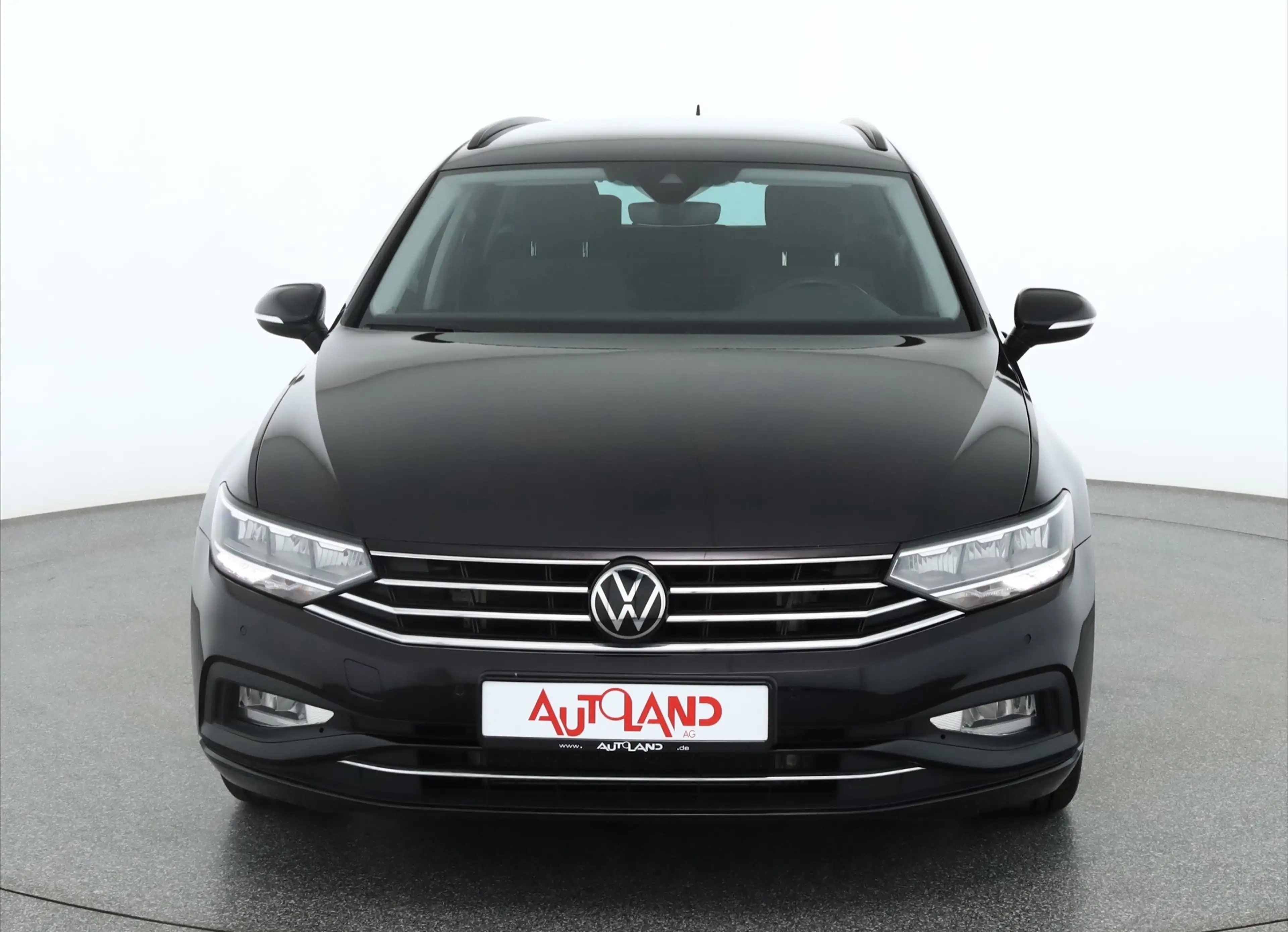 Volkswagen Passat Variant 1.5 TSI DSG LED Navi ACC Tempomat — photo 8