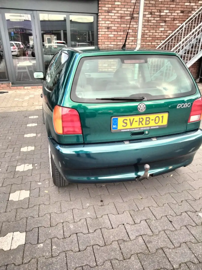 Volkswagen Polo 1.6 Зелёный - 2