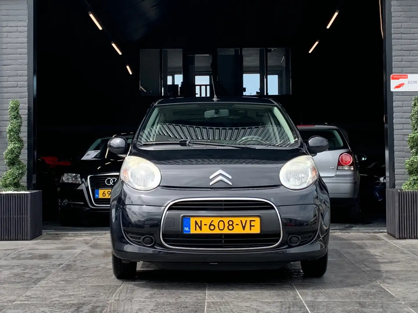 Citroen C1 1.0-12V |Elektrische ramen|APK|AUX|9x op voorraad Zwart - 2