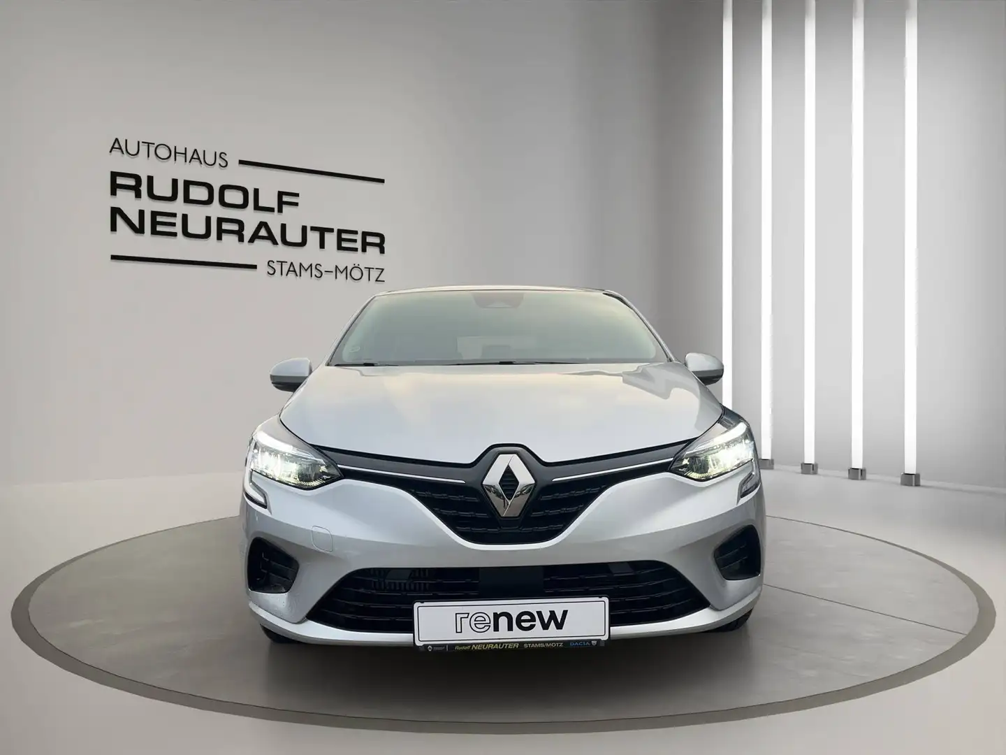 Renault Clio Zen Silber - 2