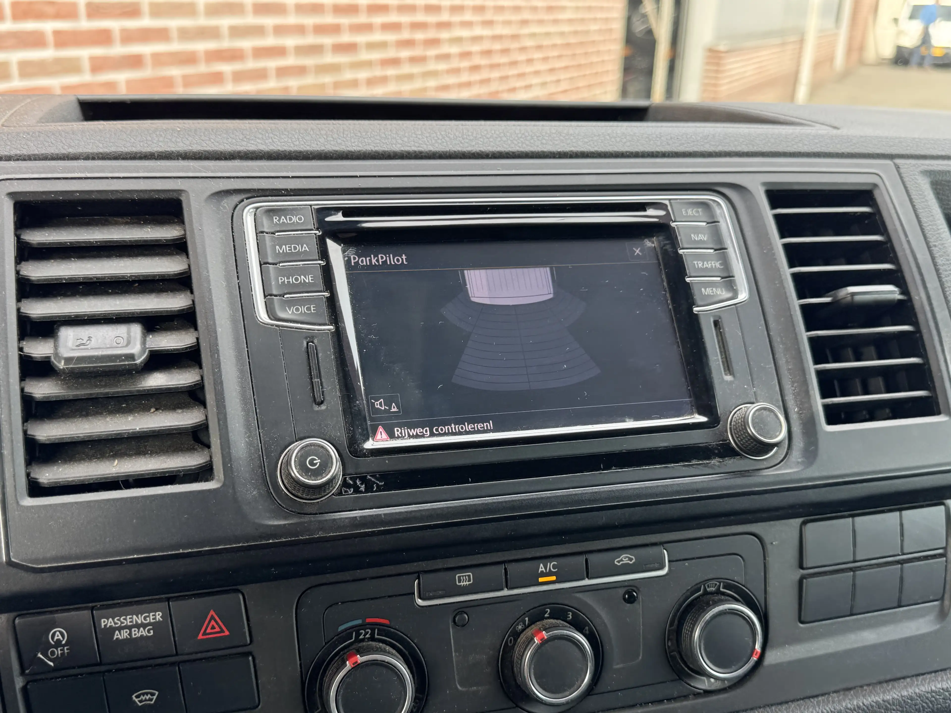 Volkswagen Transporter 2.0 TDI DSG | Lang 3-Pers | Airco | Cruise | Navi — photo 15