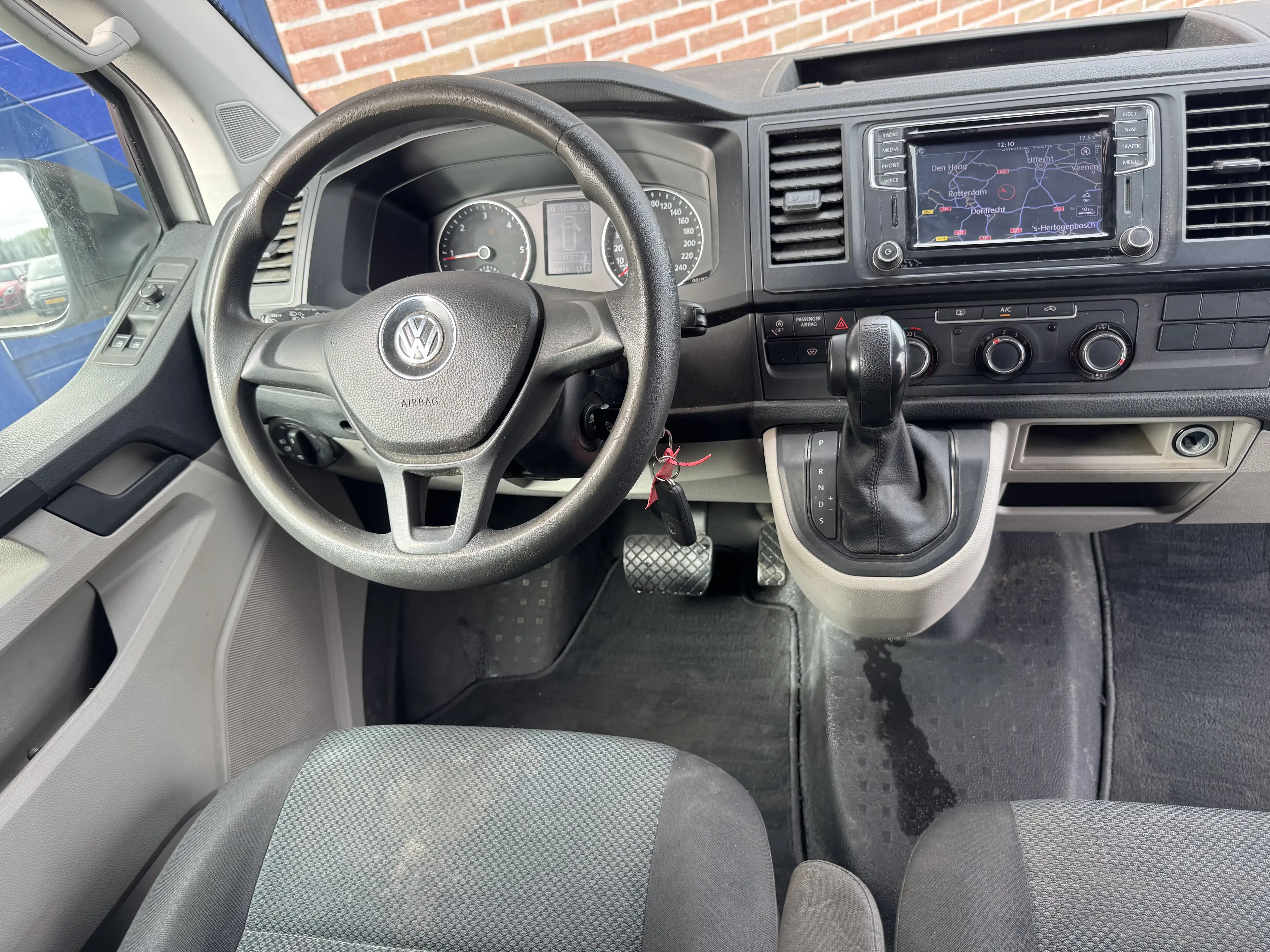 Volkswagen Transporter 2.0 TDI DSG | Lang 3-Pers | Airco | Cruise | Navi — photo 3