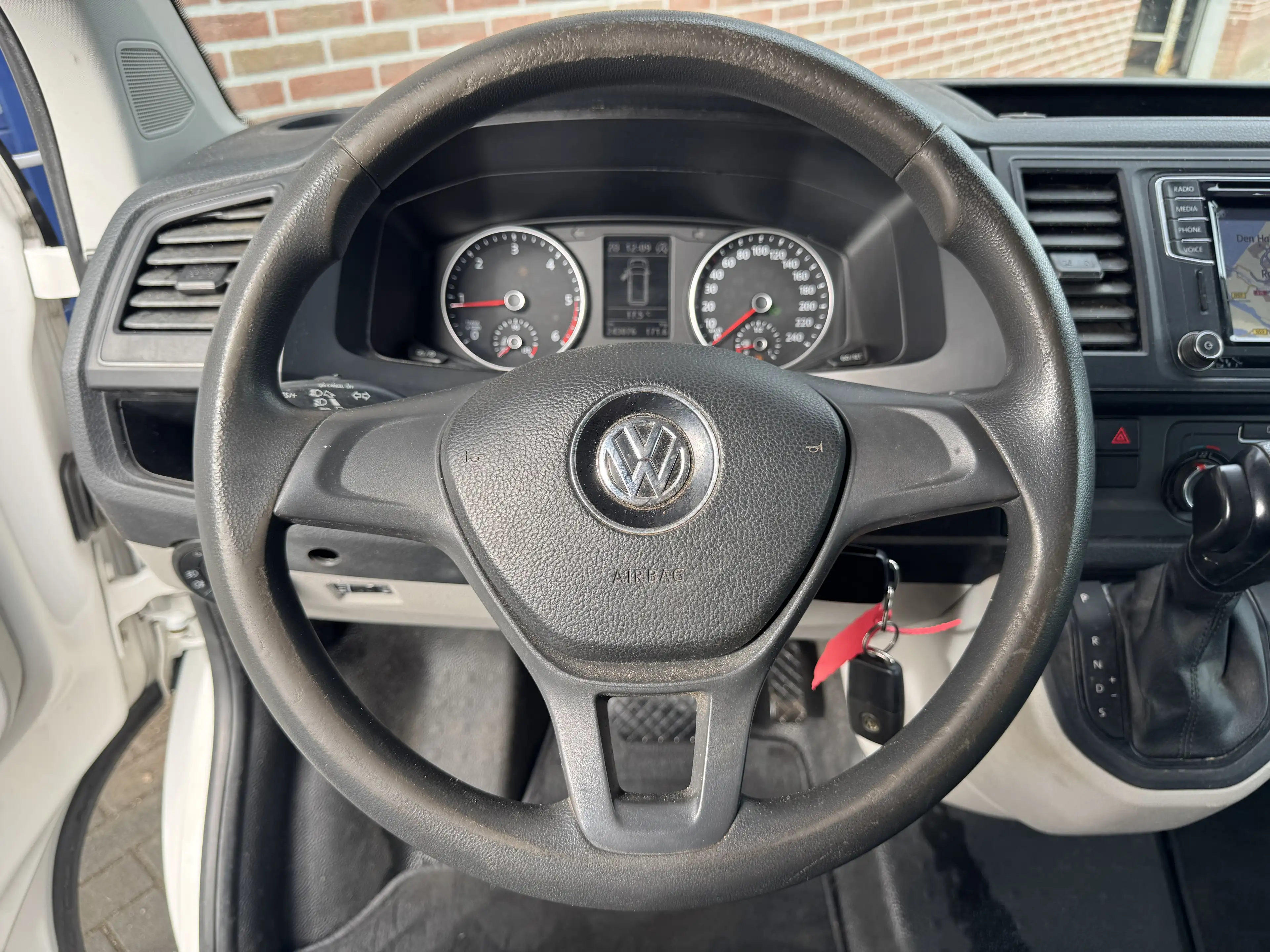 Volkswagen Transporter 2.0 TDI DSG | Lang 3-Pers | Airco | Cruise | Navi — photo 11