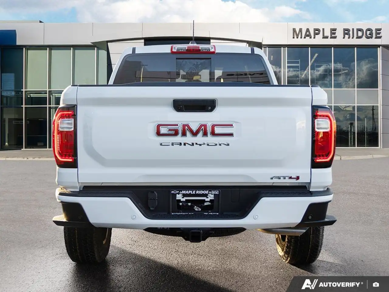 GMC Canyon снимка GMC Canyon