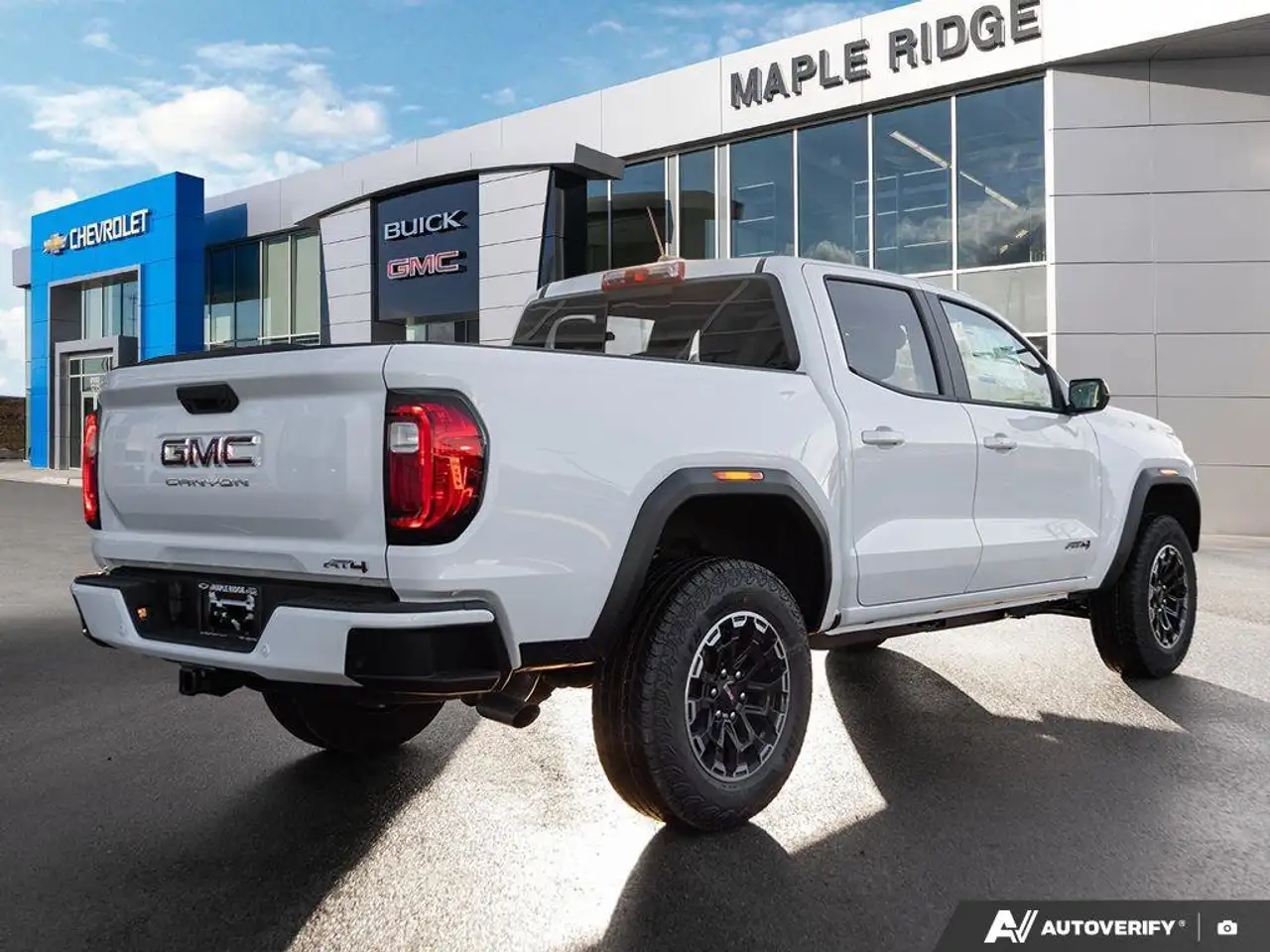 GMC Canyon снимка GMC Canyon