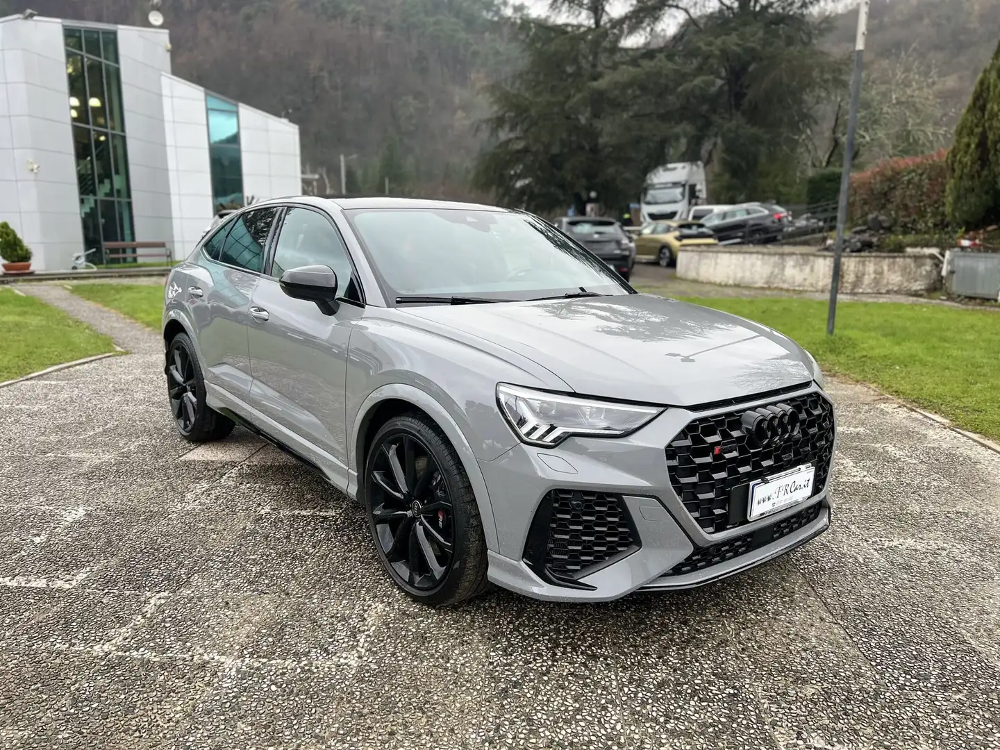 Audi Q3 Sportback RS 2.5 quattro s-tronic Gris - 1