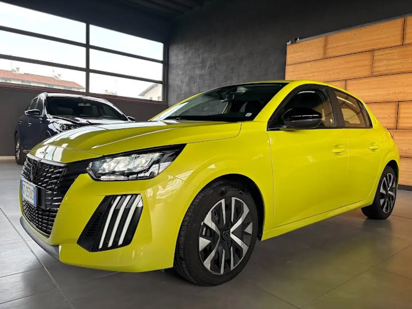 Peugeot 208 1.2 75CV NEOPATENTATI Grün - 1