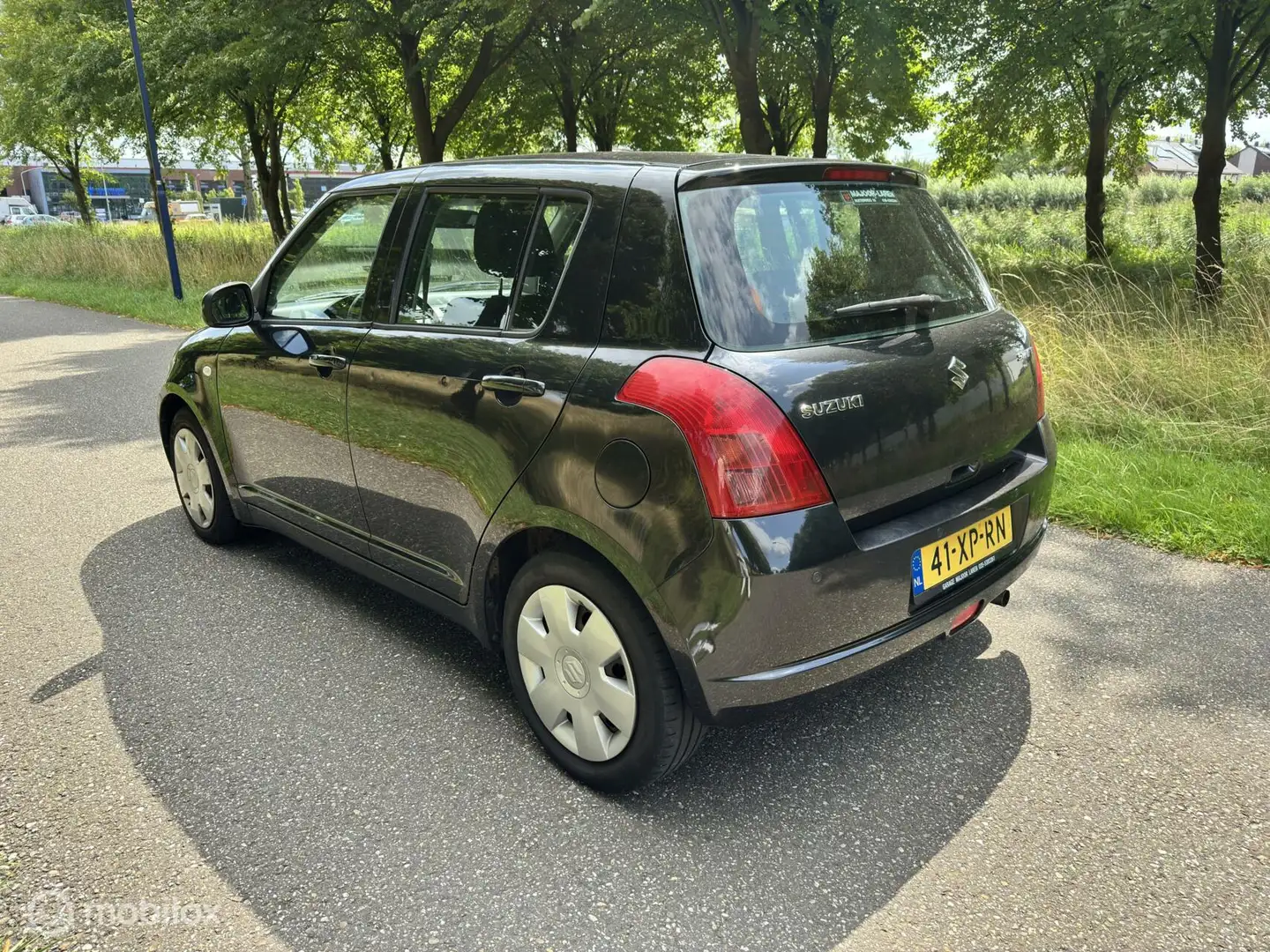Suzuki Swift 1.3 GLS*NEW APK 08/26*AIRCO* 5 DRS *ELEK. RAMEN Zwart - 2