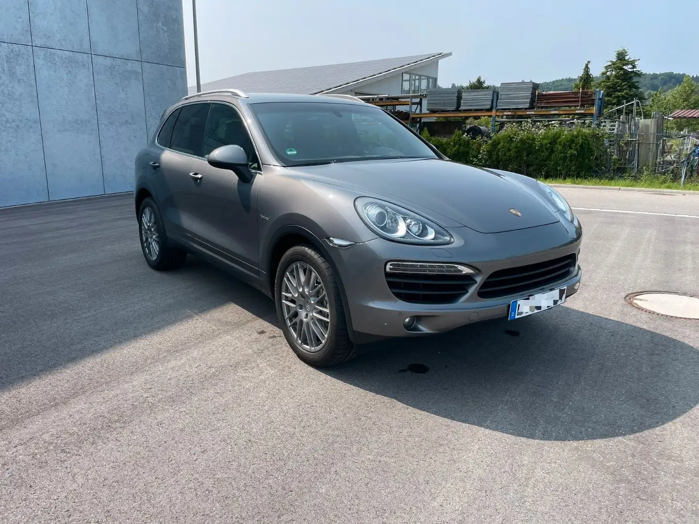 Porsche Cayenne S Hybrid Grau - 1