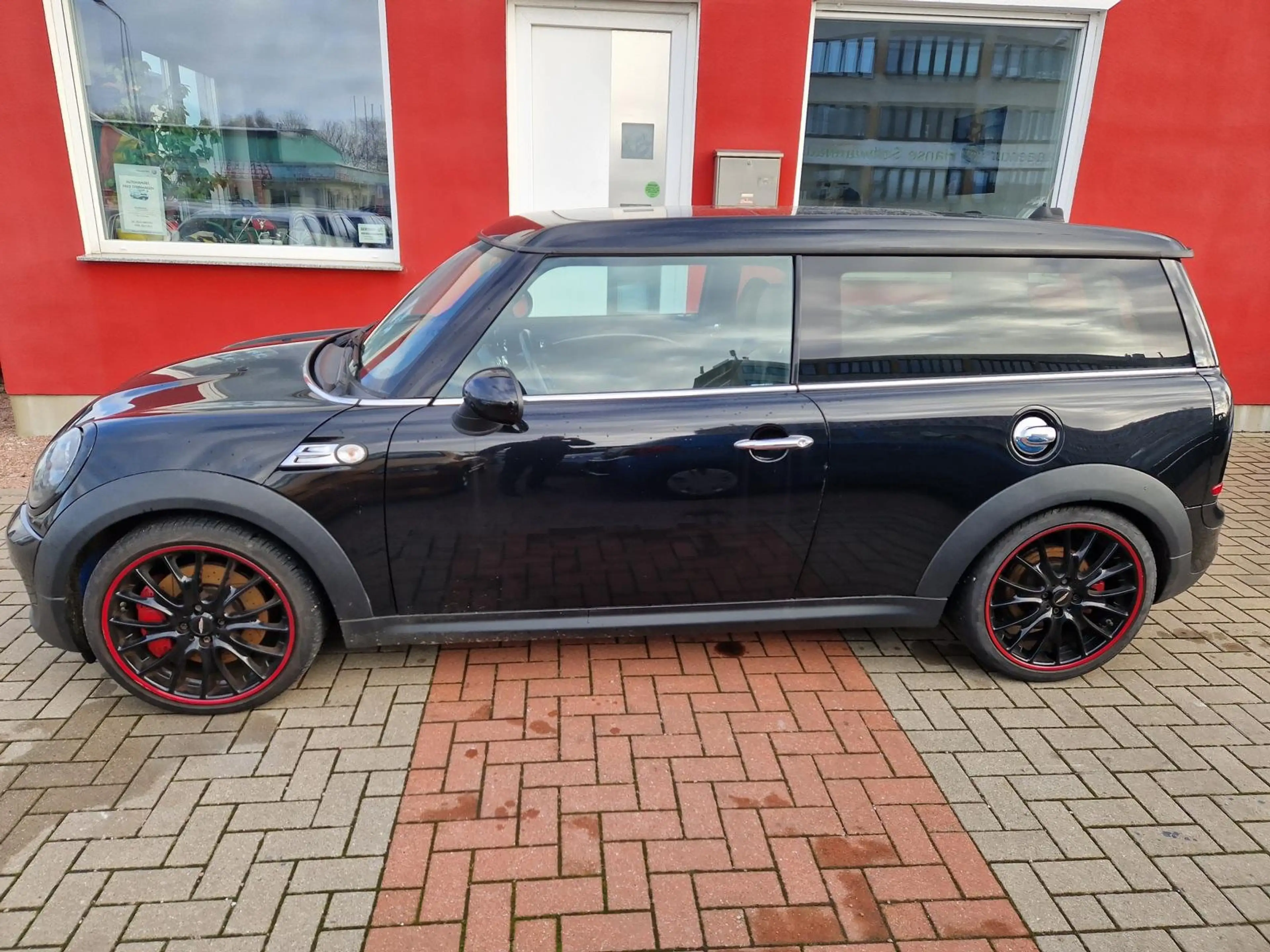 MINI John Cooper Works Clubman John Cooper Works — photo 2