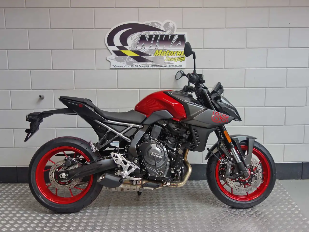 Suzuki GSX 8S