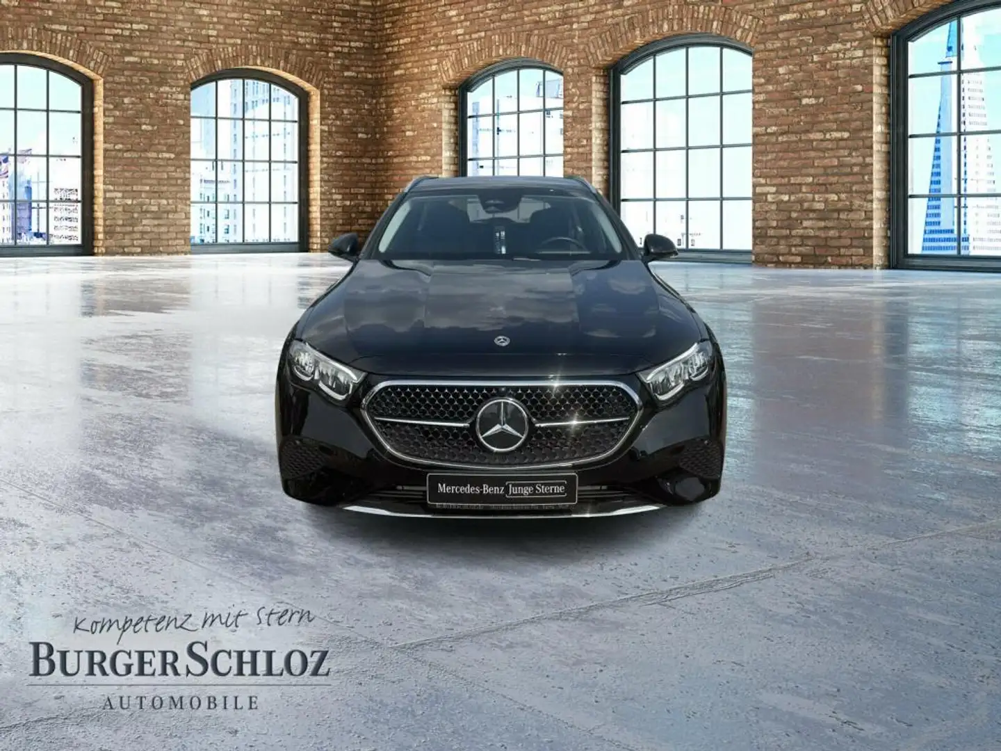 Mercedes-Benz E 220 d T-Modell SpurW W-Paket PDC SHZ LED Navi Schwarz - 2