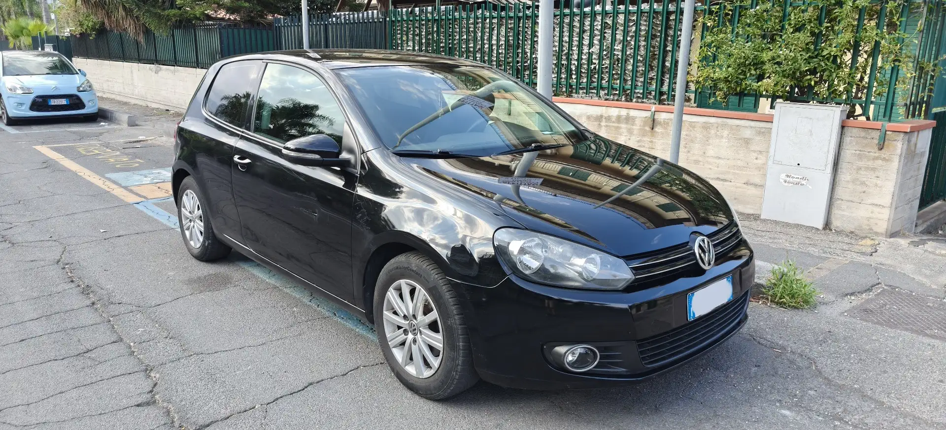 Volkswagen Golf 3p 1.6 tdi Trendline - 2