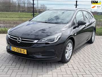 Sports Tourer 1.0 Online Edition | Parkeersensoren