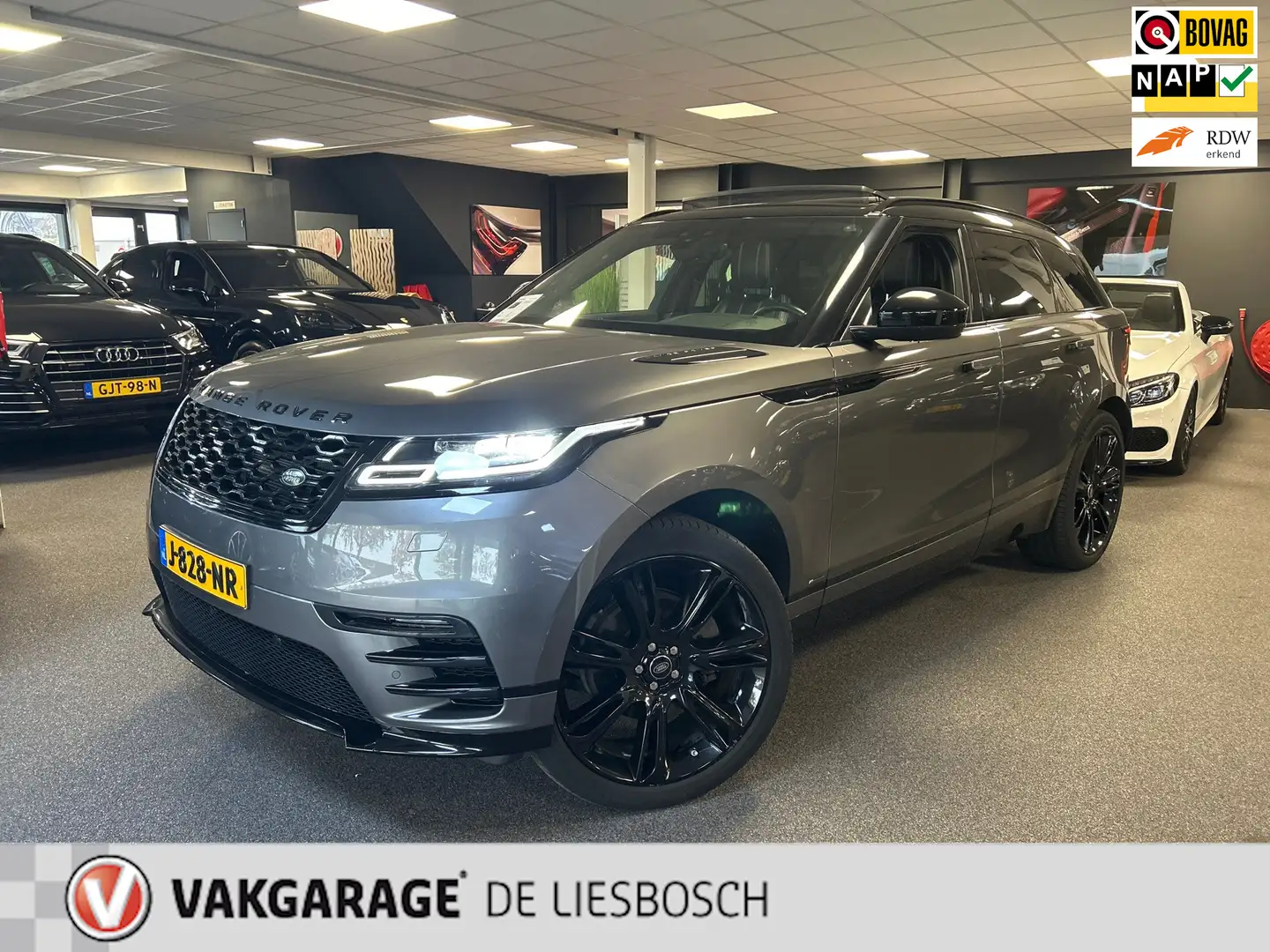 Land Rover Range Rover Velar 2.0 P300 Turbo AWD HSE,R-Dynamic,black pack,pano,l Grijs - 1